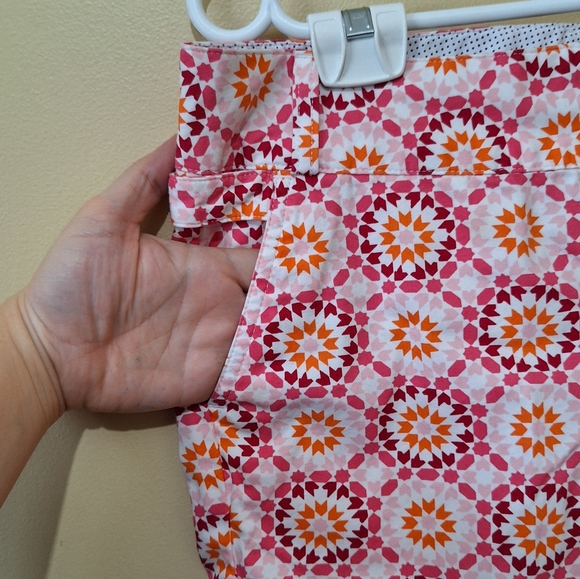 Lands' End Patterned Shorts - Picture 3 of 6